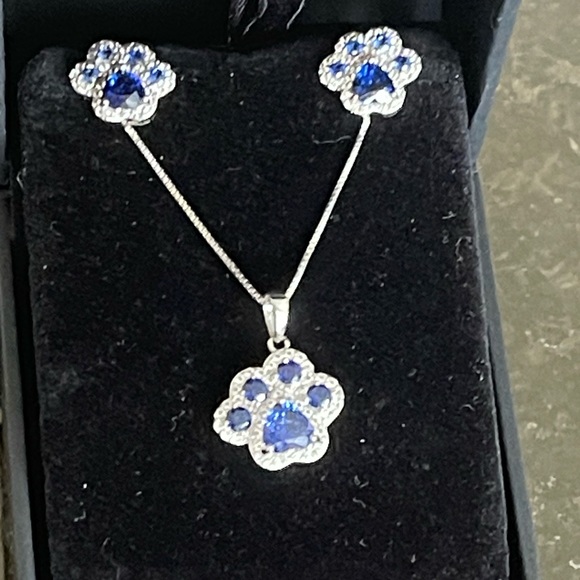 Sapphire and Diamond Paw Print necklaces and earrings - Picture 2 of 6